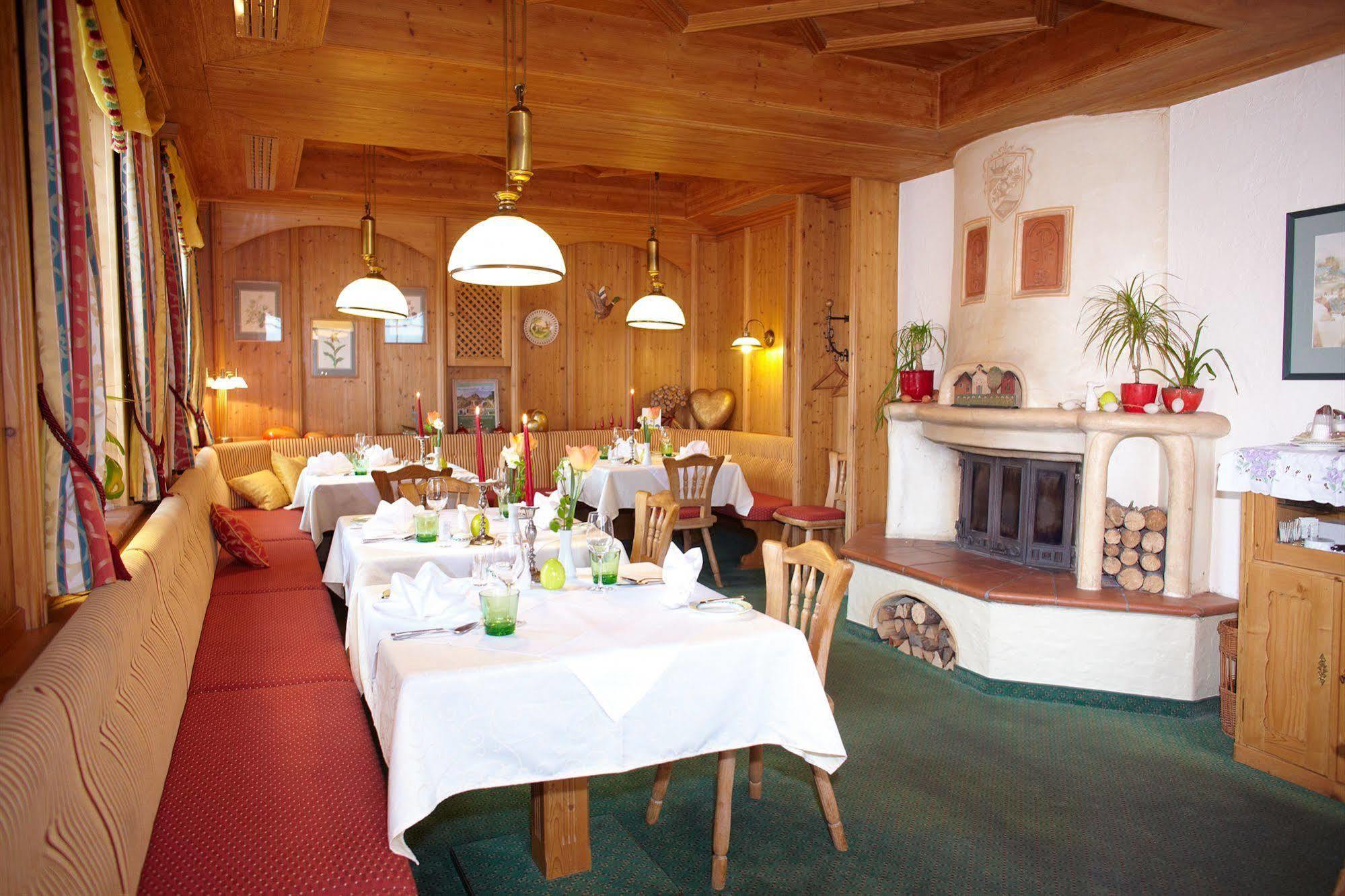 Hotel Donauhof Эммерсдорф-на-Дунае Экстерьер фото